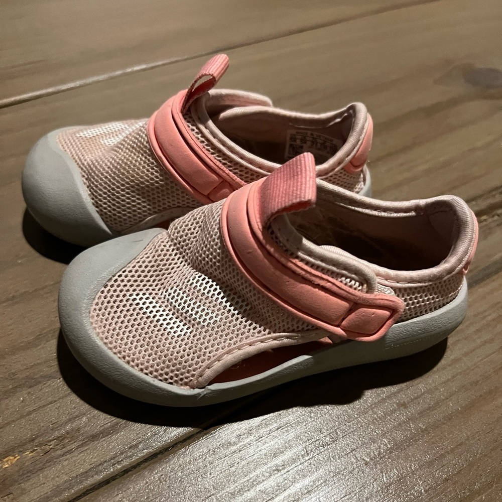 Toddler girls Adidas shoes
